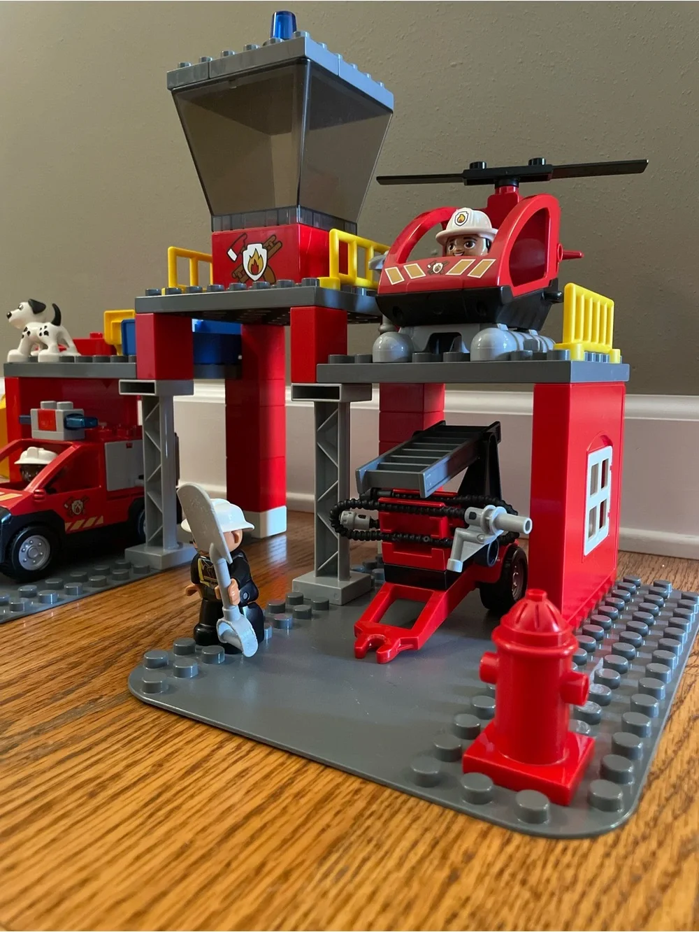 LEGO DUPLO 🚒 Fire Station 5601 & Fire Truck 4977
